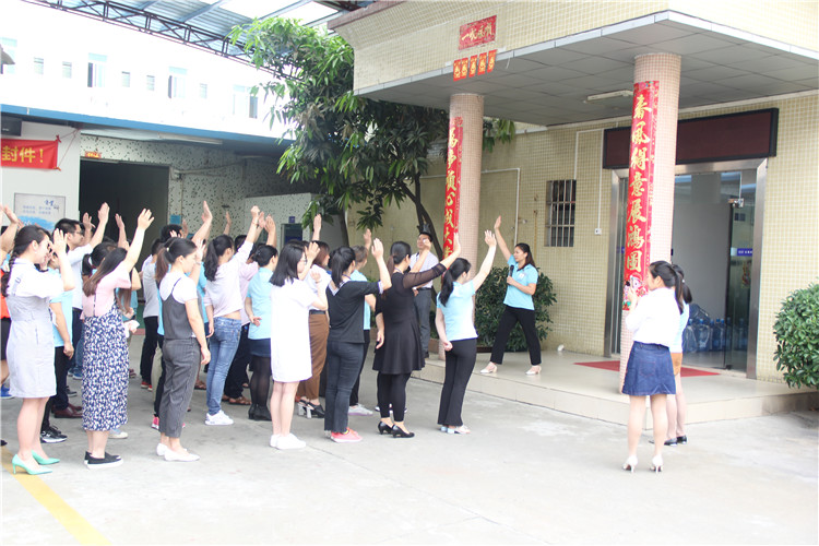 胡金花用自己的行動證明了，她在這次培訓(xùn)中所學(xué)習(xí)到內(nèi)容，更傳遞了“愛”的精神理念。